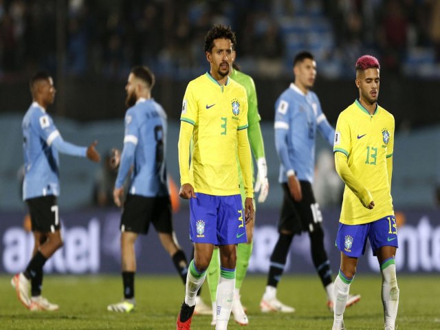 Brasil perde para Uruguai em Montevidu e cai para 3 nas Eliminatrias