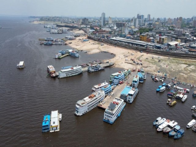 Seca no Amazonas: Rio Negro volta a subir