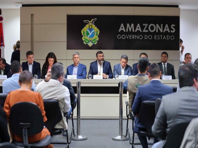 Wilson Lima e ministro Paulo Teixeira assinam acordo de cooperao para ampliar regularizao fundiria no Amazonas