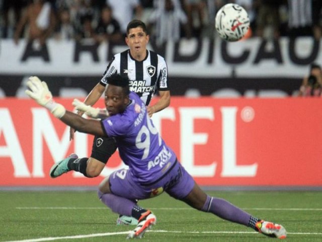 Botafogo goleia o Aurora e enfrenta o Bragantino na Pr-Libertadores