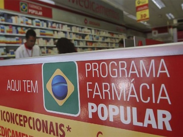 Mulheres so maioria na retirada de medicamentos da Farmcia Popular