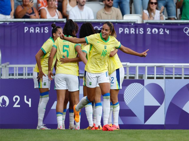 Brasil supera Nigria na estreia do futebol feminino em Paris