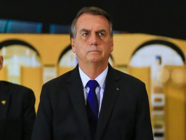 Ao todo, Bolsonaro responde a 15 aes no TSE que podem deix-lo inelegvel