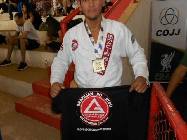 Atleta de escolinha esportiva de Senador Canedo  destaque nacional