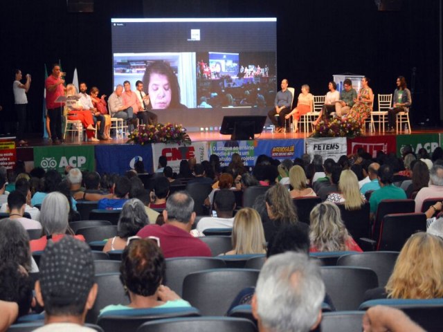 Professores aderem a Greve Nacional que pede revogao do Novo Ensino Mdio