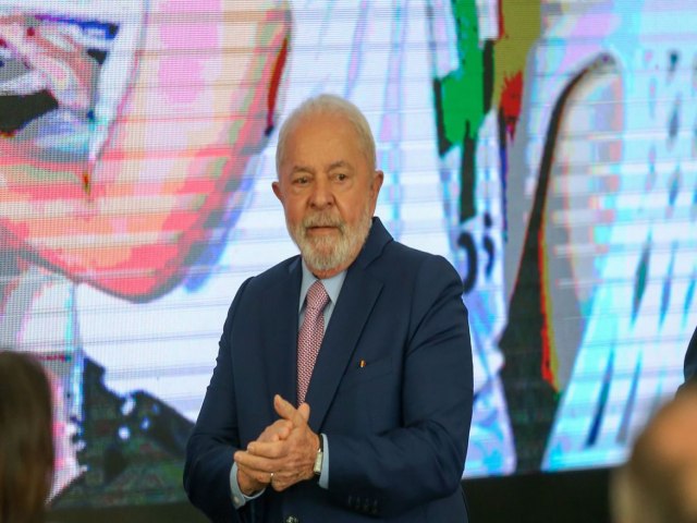 Lula diz que no vender empresas pblicas