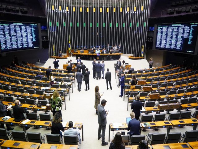 Cmara aprova por 367 a 102 urgncia para o arcabouo fiscal