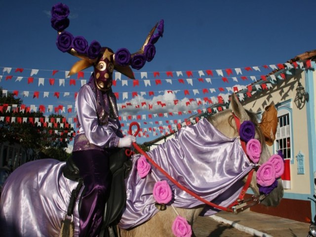 Em Pirenpolis, Cavalhadas comeam neste domingo na cidade histrica