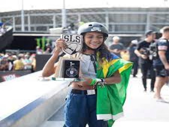 Maranhense Rayssa Leal conquista prata no Mundial de skate street no Japo