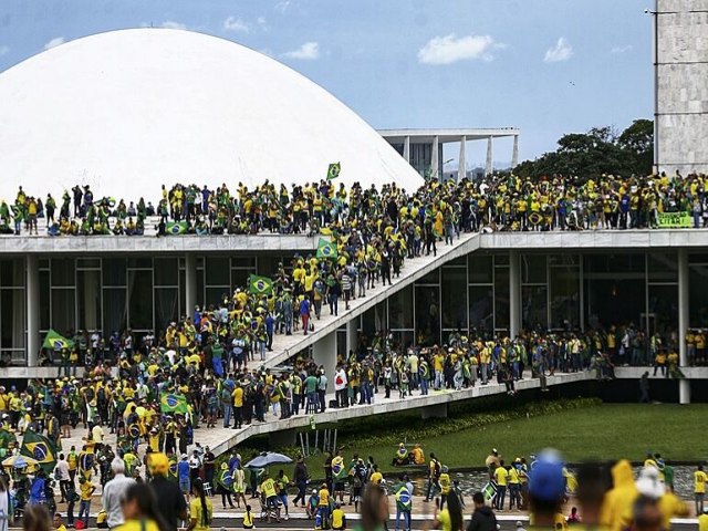 Nove em cada dez brasileiros reprovam invases de 8 de janeiro