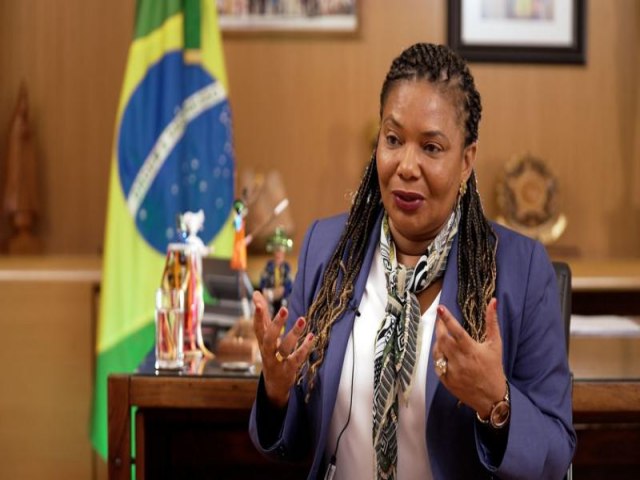 'Igrejas encontram espao em vazios culturais', diz ministra Margareth Menezes