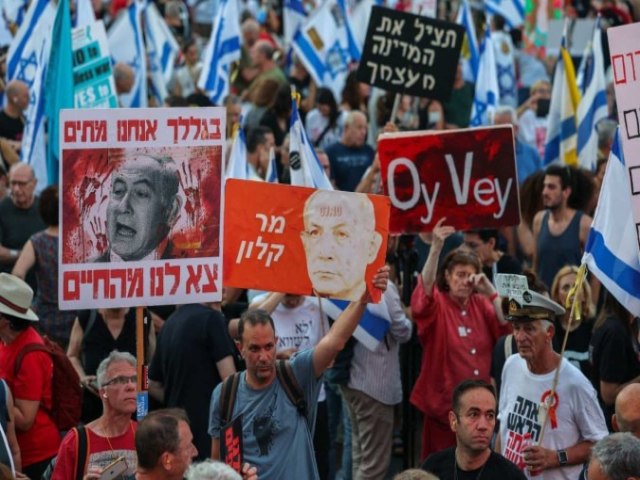 ISRAEL Manifestao contra Netanyahu toma as ruas de Tel Aviv, em Israel