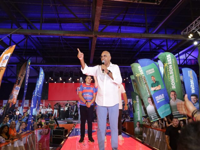 Rogrio Cruz lana sua candidatura em conveno partidria com show e atraes