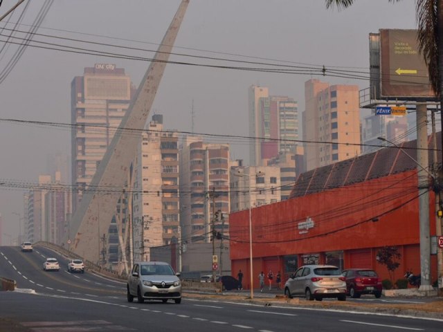 Fumaa e tempo seco antecipam crise do clima e viram desafio para cidades brasileiras