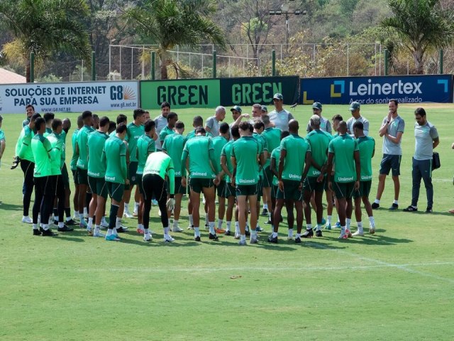 Em casa, Gois recebe Mirassol e segue mirando reaproximao do G-4