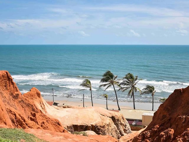 Ceará assina contrato com Ministério do Turismo para investir R$ 28 mi em infraestrutura no Interior