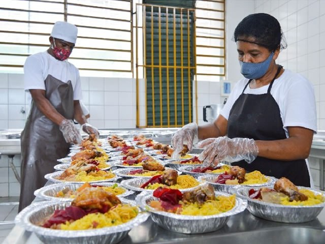 Restaurante Popular do Crato fecha 2023 com 144 mil refeições servidas à população de baixa renda