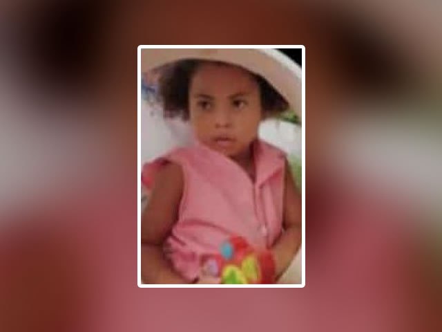 Criana de 4 anos morre afogada na piscina de na residncia em Crato 