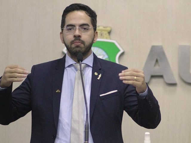 Deputado Davi de Raimundão defende na Assembleia a geração de emprego e renda para o Cariri 