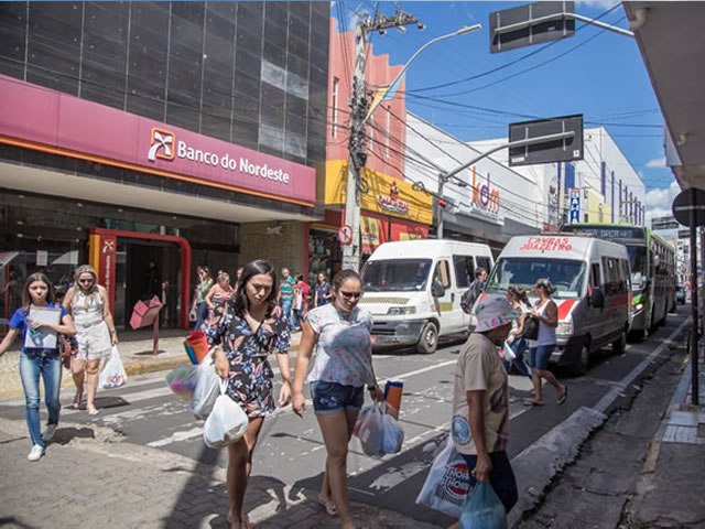 Juazeiro do Norte  o municpio com 2 maior saldo de empregos do Cear