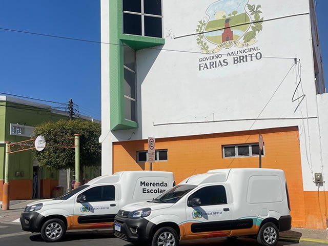 Farias Brito adquire Novos Veculos para Melhorar Distribuio da Merenda Escolar