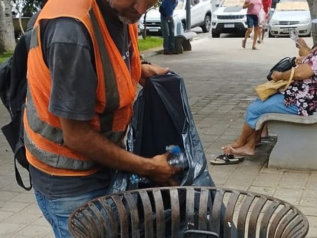 Mais de 2 toneladas de reciclveis so coletadas durante a romaria de Finados em Juazeiro do Norte