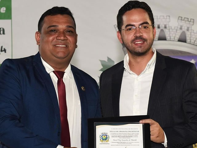 Câmara de Mauriti outorga título de cidadania ao deputado estadual Davi de Raimundão