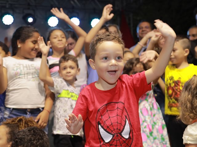 Natal no Parque: ao solidria levar alegria s crianas de Juazeiro do Norte