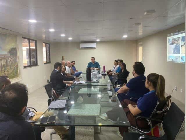Prefeitura de Juazeiro do Norte alinha execu��es de obras com Cagece e Ambiental Cear� 