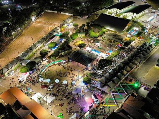 ExpoVaq 2025 re�ne mais de R$ 100 mil em pr�mios em Farias Brito