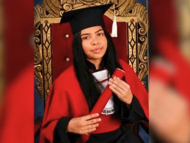 Garota de 18 anos morre 4 dias ap�s acidente de moto em V�rzea Alegre