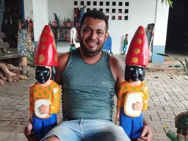 Homem morto com 3 tiros na cabe�a ap�s pegar sua esposa com beb� no Hospital S�o Lucas em Juazeiro