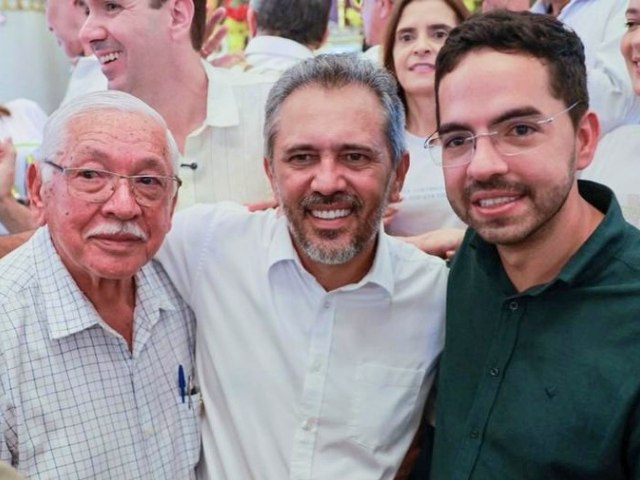 Deputado estadual Davi de Raimund�o participa de atos ao lado do governador Elmano de Freitas no fim de semana