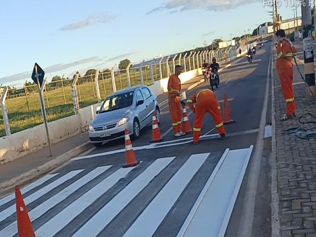 Bairros Aeroporto, Novo Juazeiro e Betol�ndia recebem revitaliza��o na sinaliza��o das vias