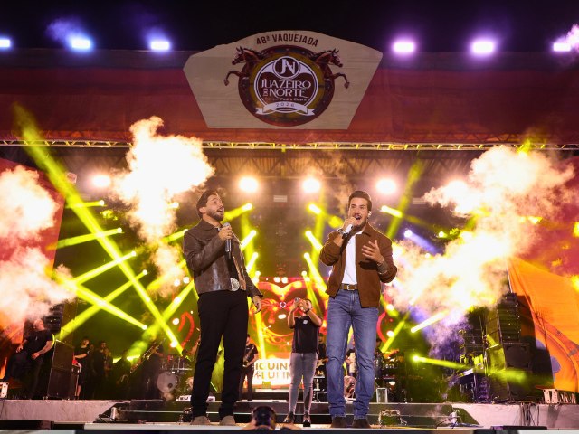 Primeira noite de shows abre programação musical da 48ª Vaquejada de Juazeiro do Norte Primeira noite de shows abre programação musical da 48ª Vaquejada de Juazeiro do Norte