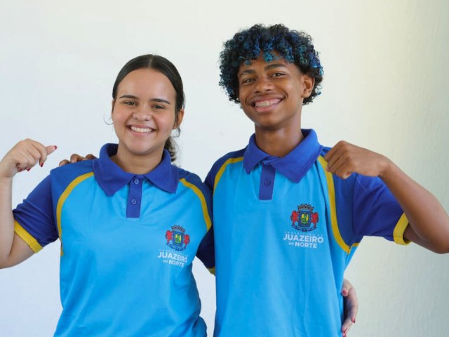 Juazeiro do Norte lan�a novo modelo de fardamento para a rede municipal de educa��o
