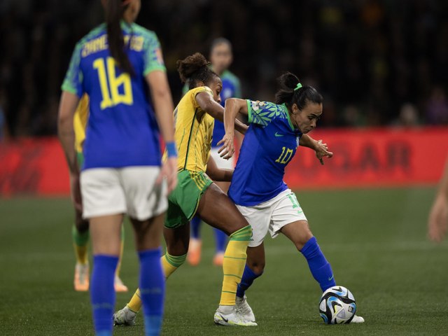 Brasil no supera o nervosismo, empata com a Jamaica e  eliminado da Copa do Mundo feminina