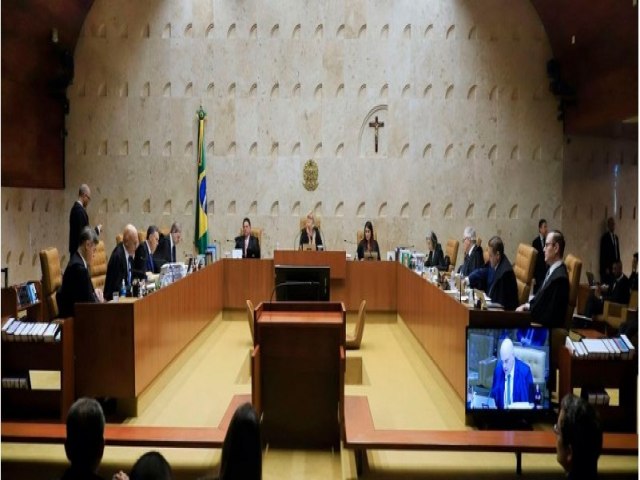 STF condena primeiro ru do 8 de janeiro a 17 anos de priso