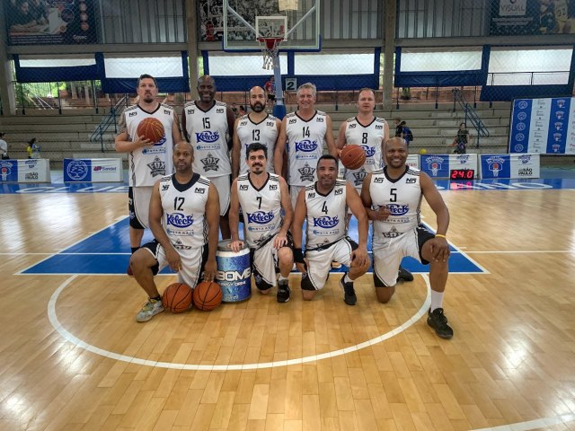 Basquete de Jales vence novamente e est na semifinal da VII Copa Monte Lbano da VII Copa Monte Lbano