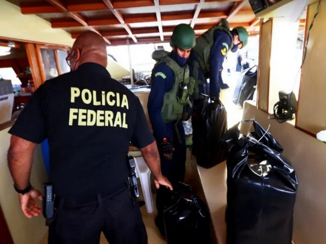 PF cumpre mandados em Eun�polis e Porto Seguro contra grupo investigado por tr�fico internacional