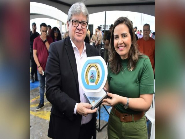 Pollyanna Dutra destaca importncia de novo Centro de Equoterapia inaugurado pelo Governo do Estado