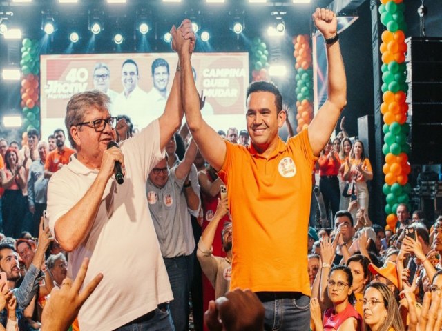 O Governador joo Azevedo, expressou seus parabns a Dr Jhony, destacando sua expressiva votao em Campina Grande e ressalta sua fora poltica.