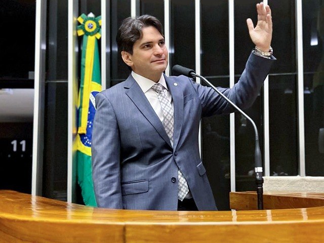 No Congresso Nacional, a bancada da Paraba exige uma soluo para a escassez de recursos para a Operao Carro-Pipa.