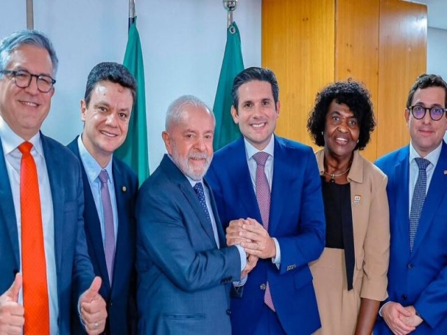 Hugo Motta e Lula se renem e selam parceria para aprovar pacote de Haddad; paraibano deve liderar articulaes na Cmara