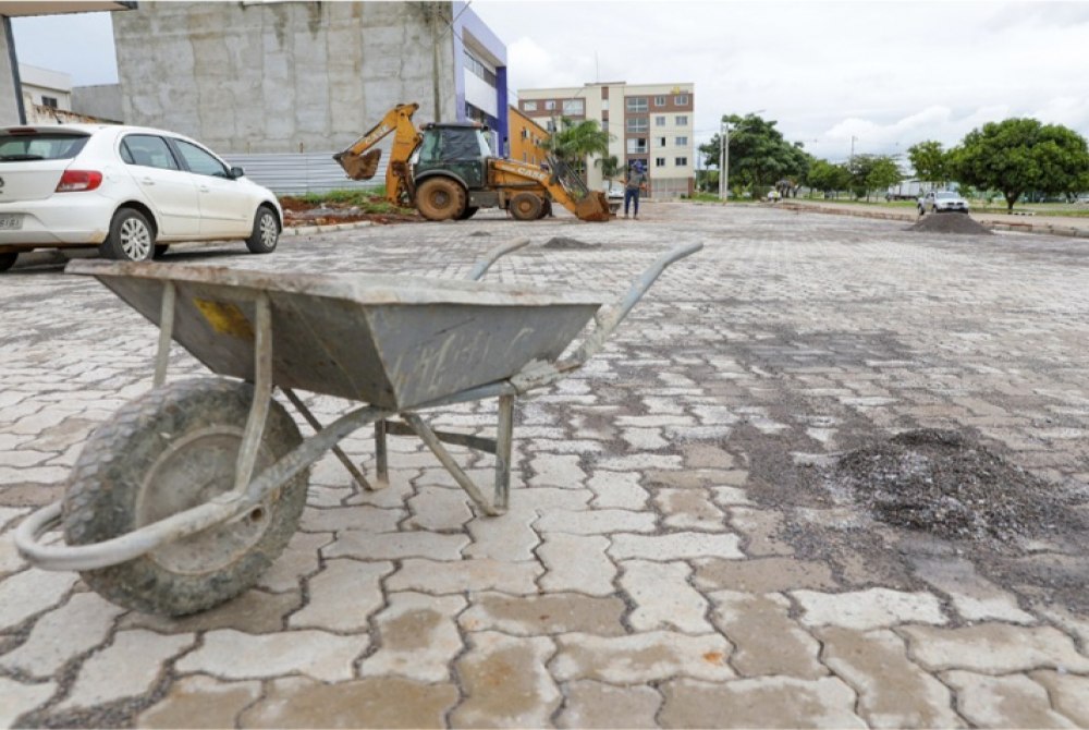 Com investimento de R$ 1,87 milh�o, GDF constr�i estacionamento e cal�adas no bairro S�o Bartolomeu, em S�o Sebasti�o 