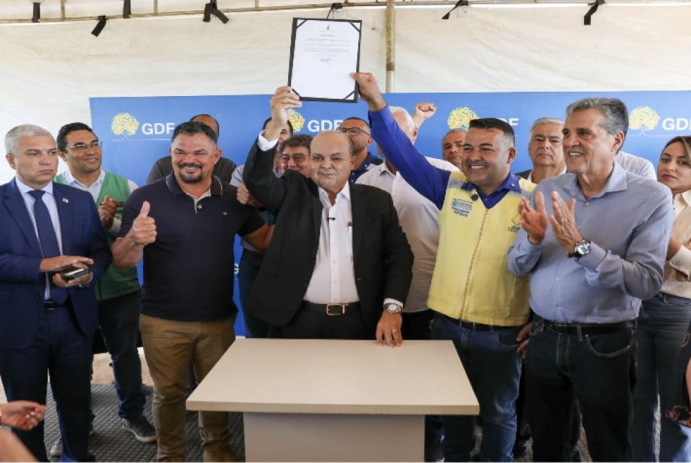 Ibaneis Rocha autoriza in�cio do projeto para constru��o do Hospital de S�o Sebasti�o