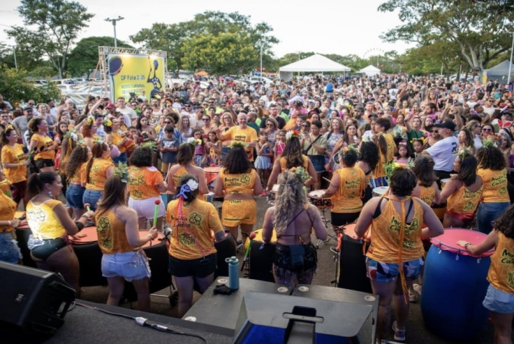com programa��o p�s-Carnaval at� 1� de mar�o 