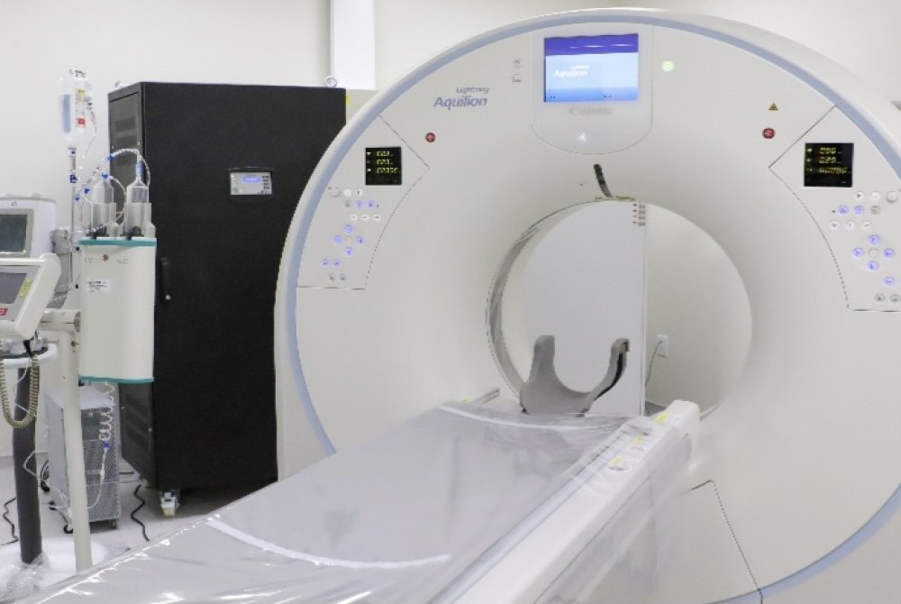 Hospital de Base ganha novo tom�grafo e dobra capacidade de exames 