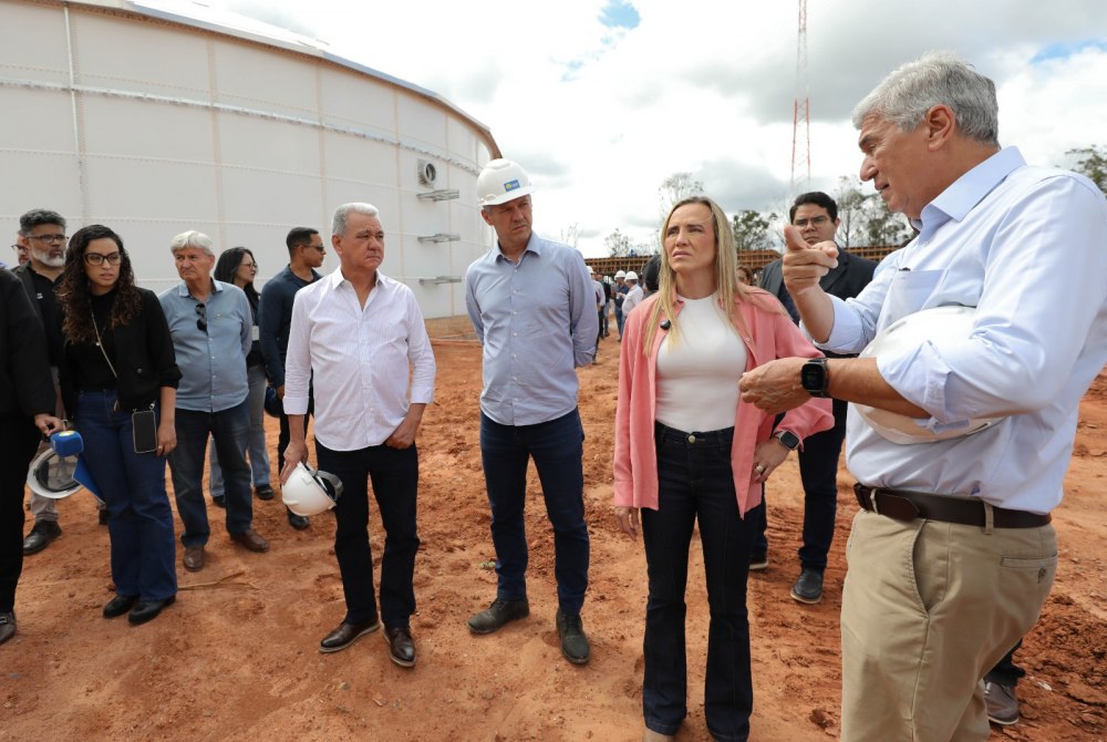 Governadora Celina Le�o visita obra de abastecimento de �gua que vai beneficiar 1 milh�o de pessoas