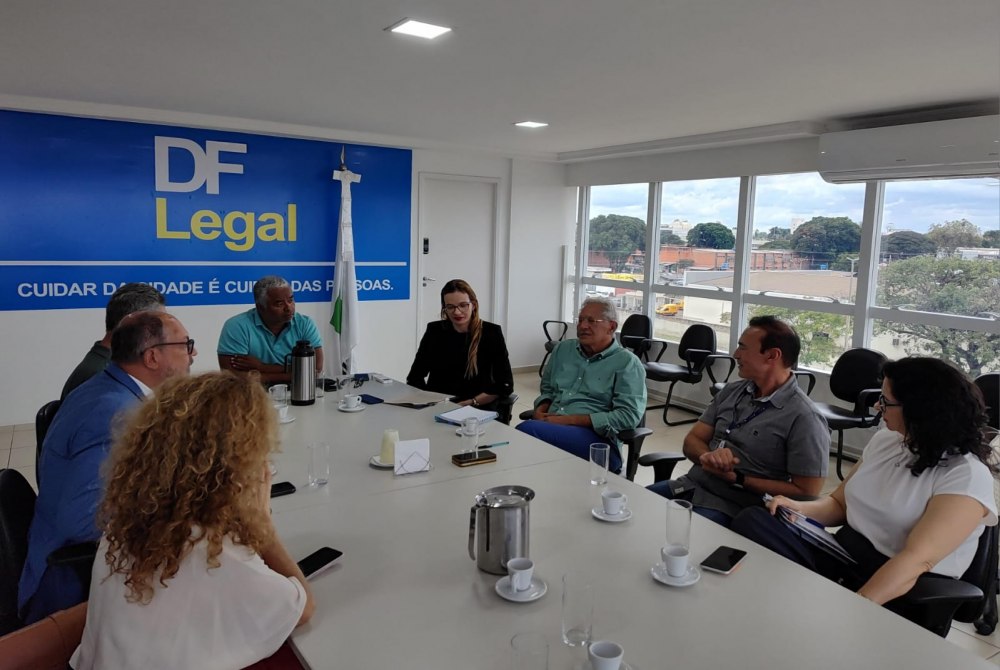 Grupo de Trabalho Interinstitucional debate solu��es para implanta��o de cal�adas em condom�nios